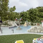 埃尔斯罗斯公寓式酒店 滨海略雷特
