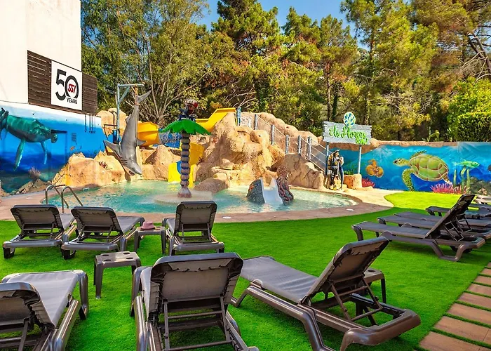 埃尔斯罗斯公寓式酒店 滨海略雷特