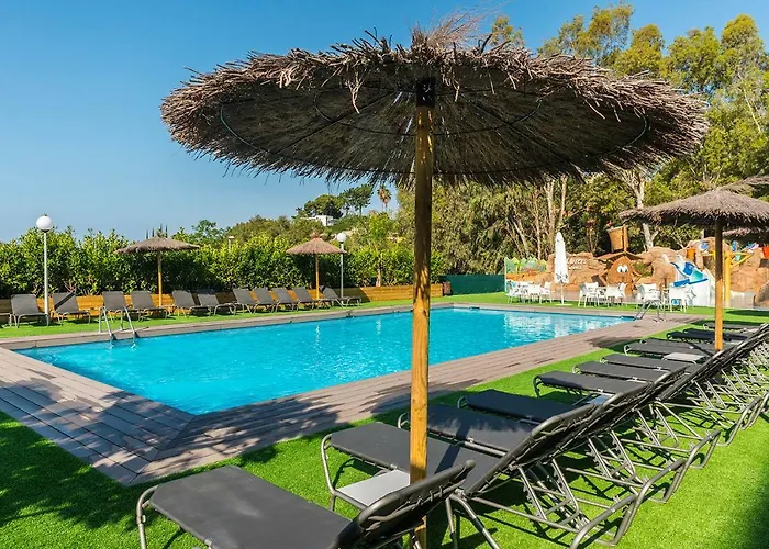 埃尔斯罗斯公寓式酒店 滨海略雷特