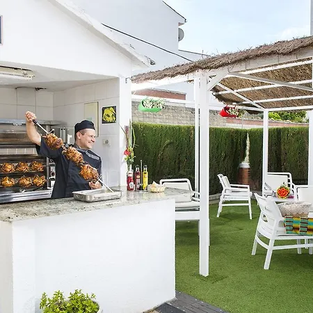 Aparthotel Els Llorers